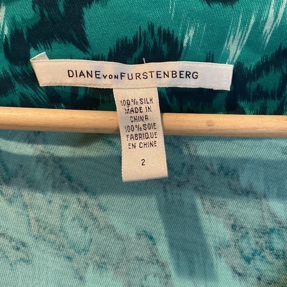 𝅺Diane von Furstenberg Turquoise Oletta Silk Faux Wrap Dress - Picture 2 of 10
